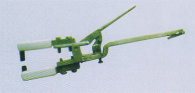 Hand plate multi axis joint free cuprite clamp